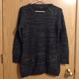 THICK KNIT SWEATER WITH ZIPPERS SIZE SMALL