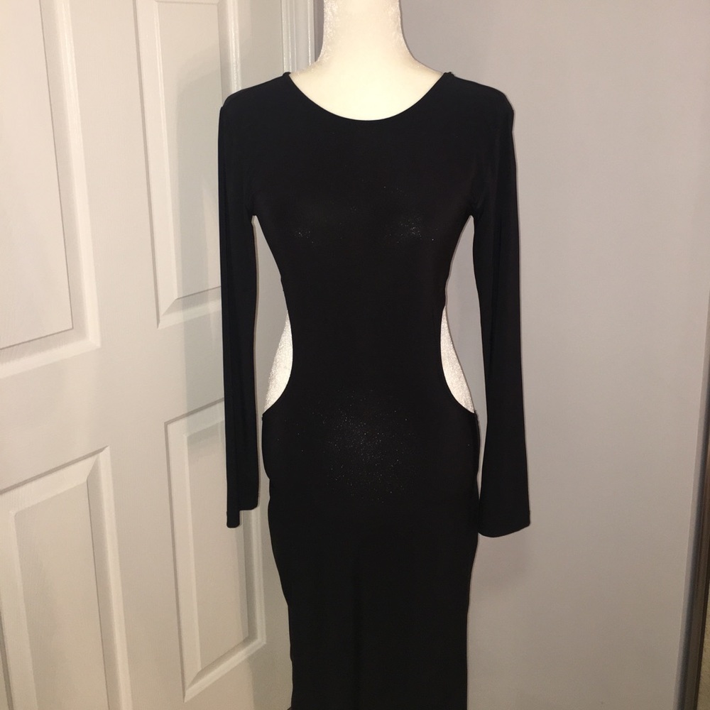 Long sleeve cutout long black dress