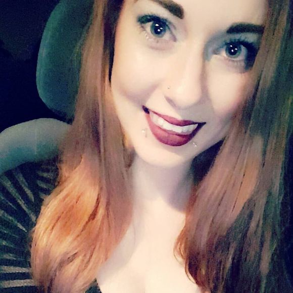 Meet your Posher, Carlie - Picture 1 of 1