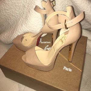 Christian louboutin nude and gold plated heel Christian louboutin nude and gold plated heel