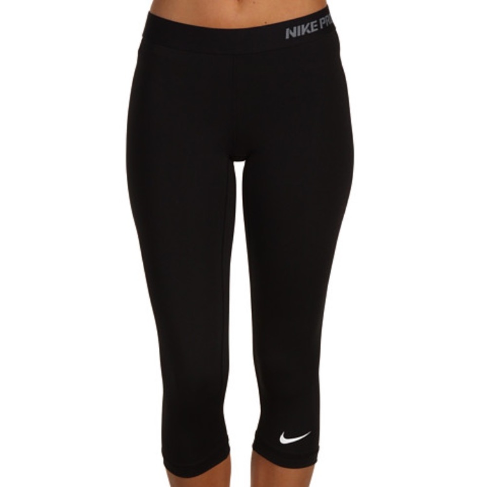 Nike Pro cropped yoga pants!