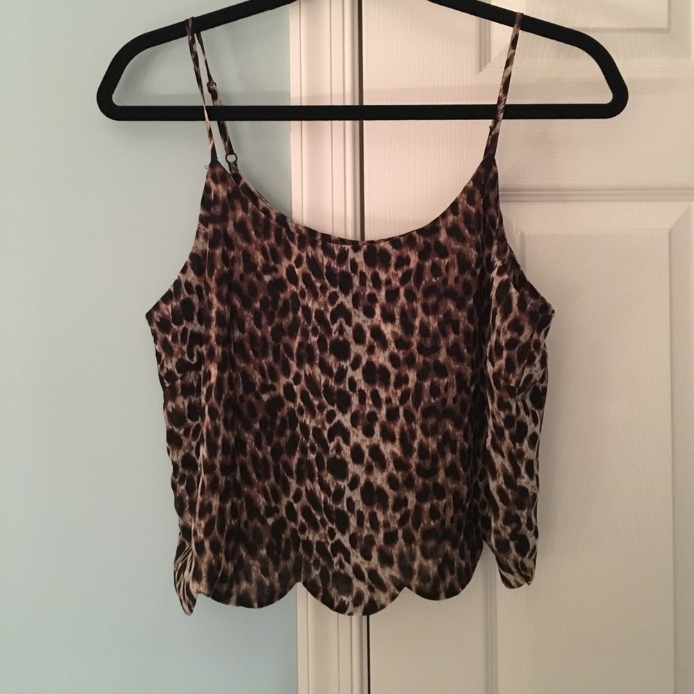 Leopard crop