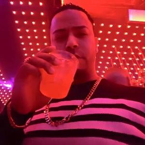 Meet your Posher, Angelito