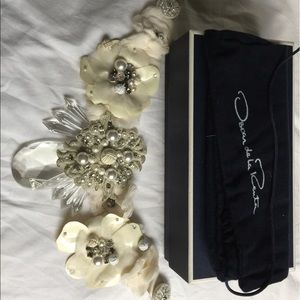 Oscar de la Renta pearl/crystal necklace/belt