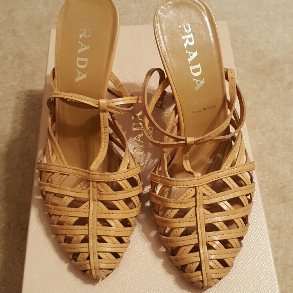 Auth.Prada Nude/Beige wooden heels 38.5 (NO BOX) - Picture 3 of 8