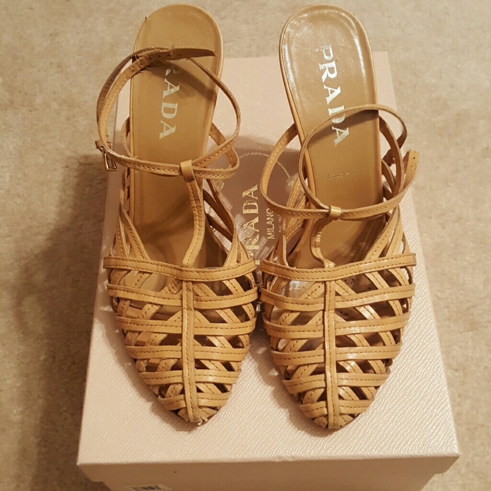 Auth.Prada Nude/Beige wooden heels 38.5 (NO BOX) - Picture 2 of 8