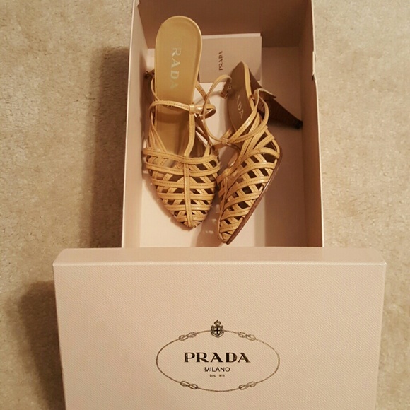 Auth.Prada Nude/Beige wooden heels 38.5 (NO BOX) - Picture 4 of 8