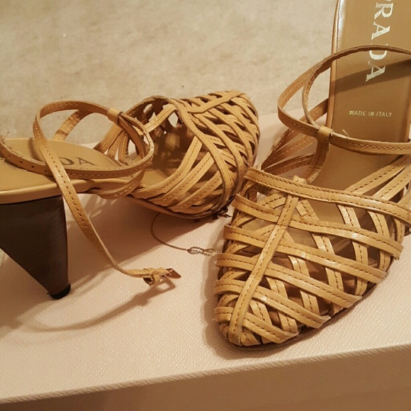 Auth.Prada Nude/Beige wooden heels 38.5 (NO BOX) - Picture 8 of 8