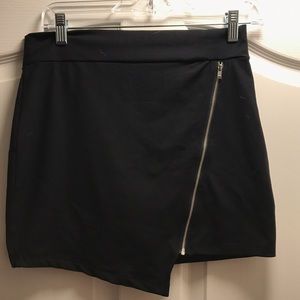 Bebe Mini skirt