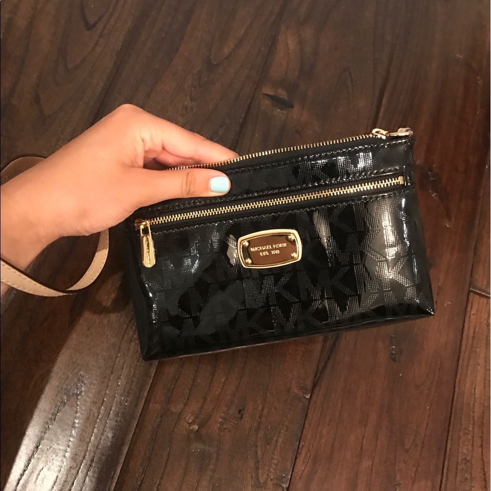 MICHAEL KORS Wallet/ Wristlet