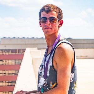 Meet your Posher, Ross