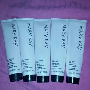 5 MARY KAY EXTRA EMOLLIENT NIGHT CREAM