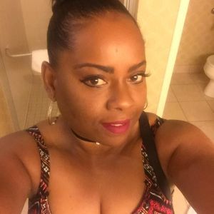 Meet your Posher, Yolanda