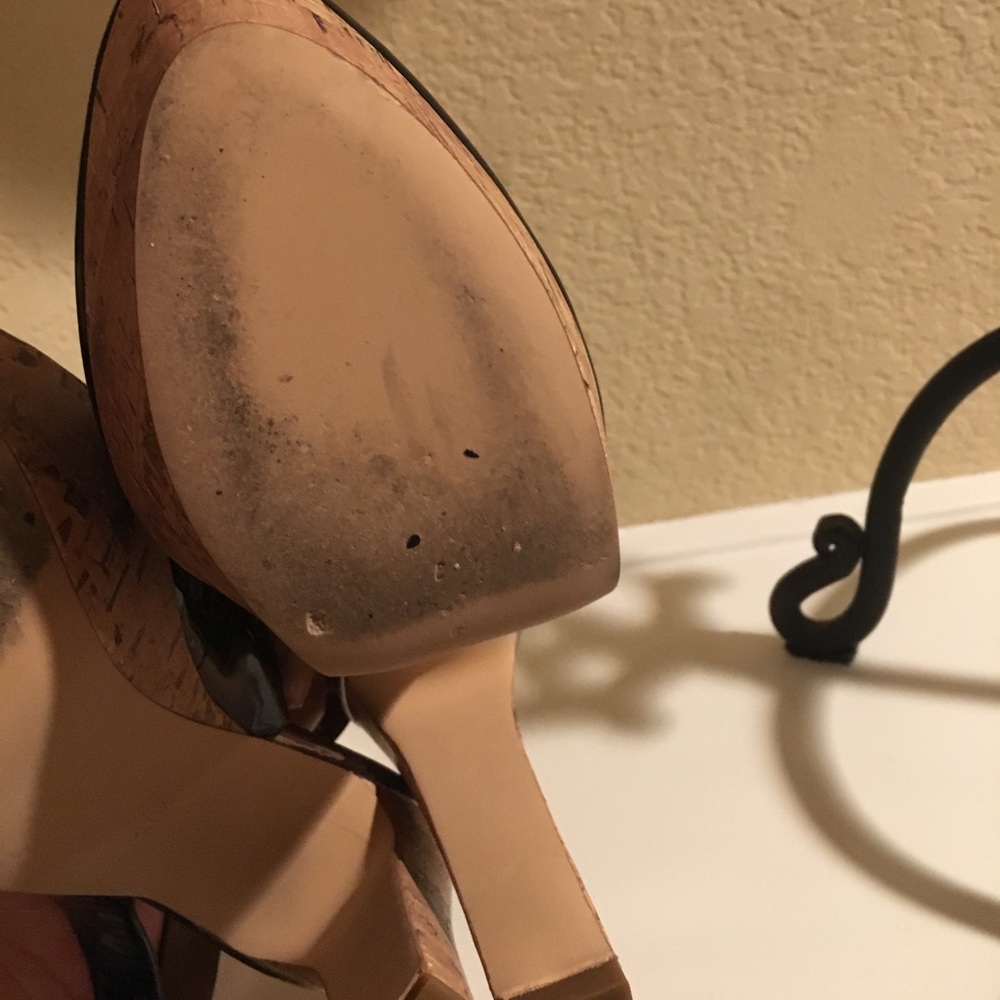 Heel - Picture 3 of 3