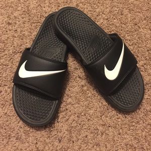 Nike slides