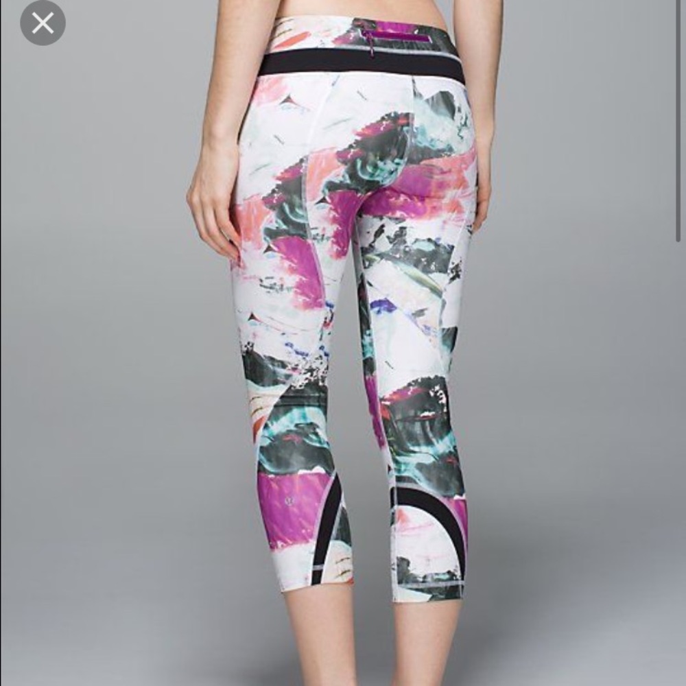 🚫SOLDLululemon Cropped Legging🚫