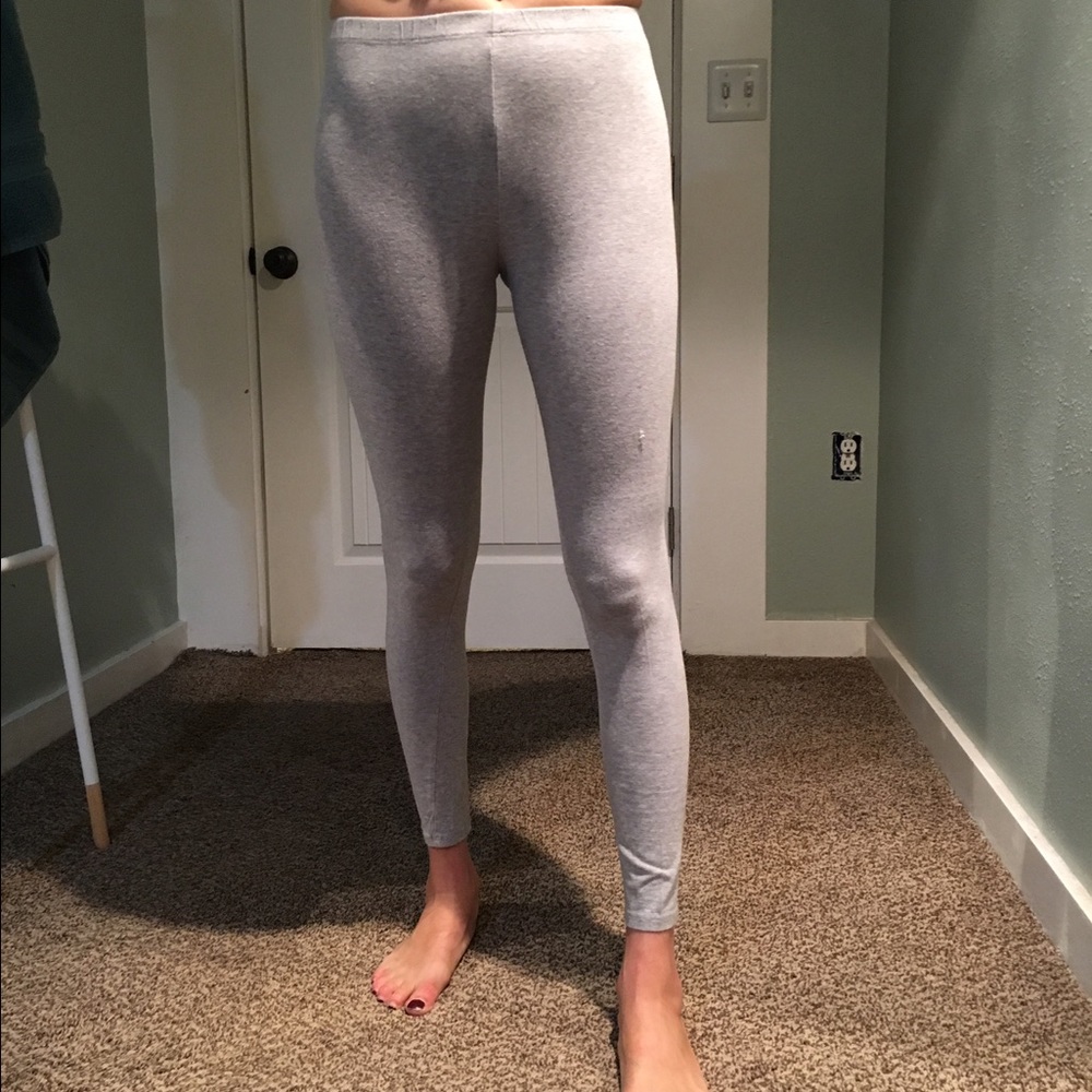 NUX comfy and flattering grey leggings