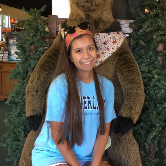 Meet your Posher, Brenda - Picture 3 of 3