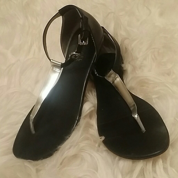 Michael Kors Sandals - Picture 3 of 4