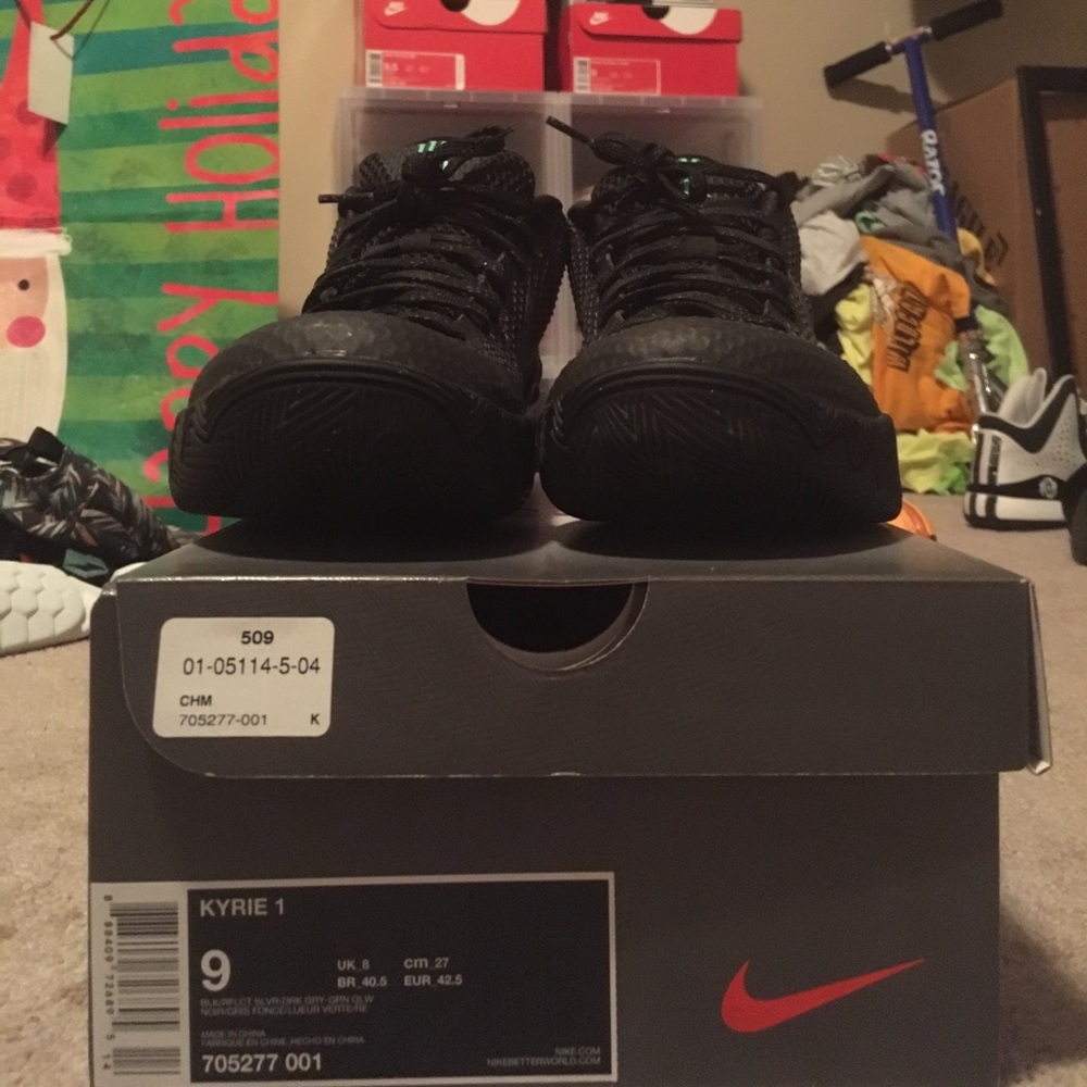 Kyrie 1 "Driveway"