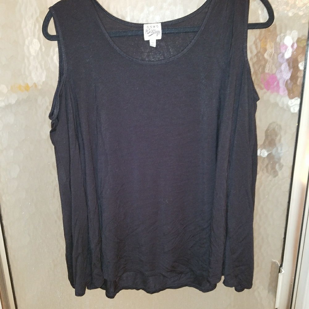 Black light weight shirt