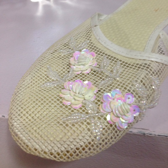 Sandals - Picture 4 of 4