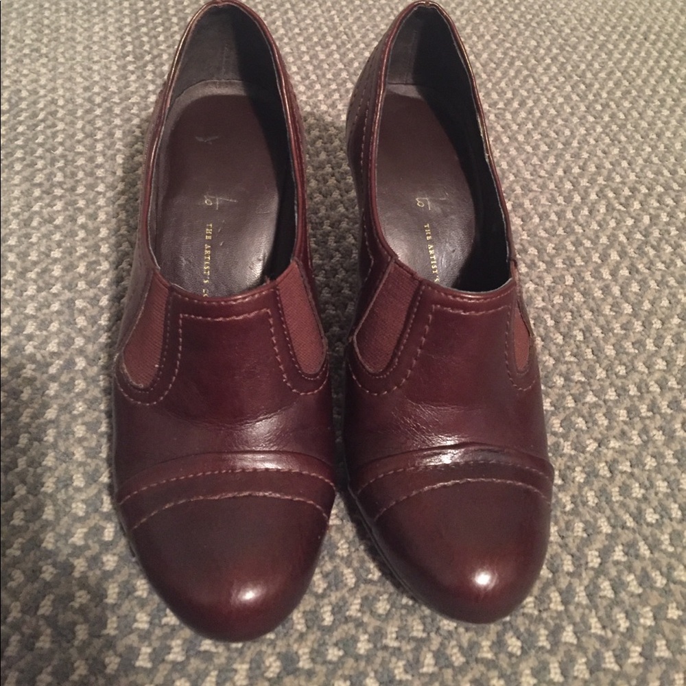 Etienne Aigner booties