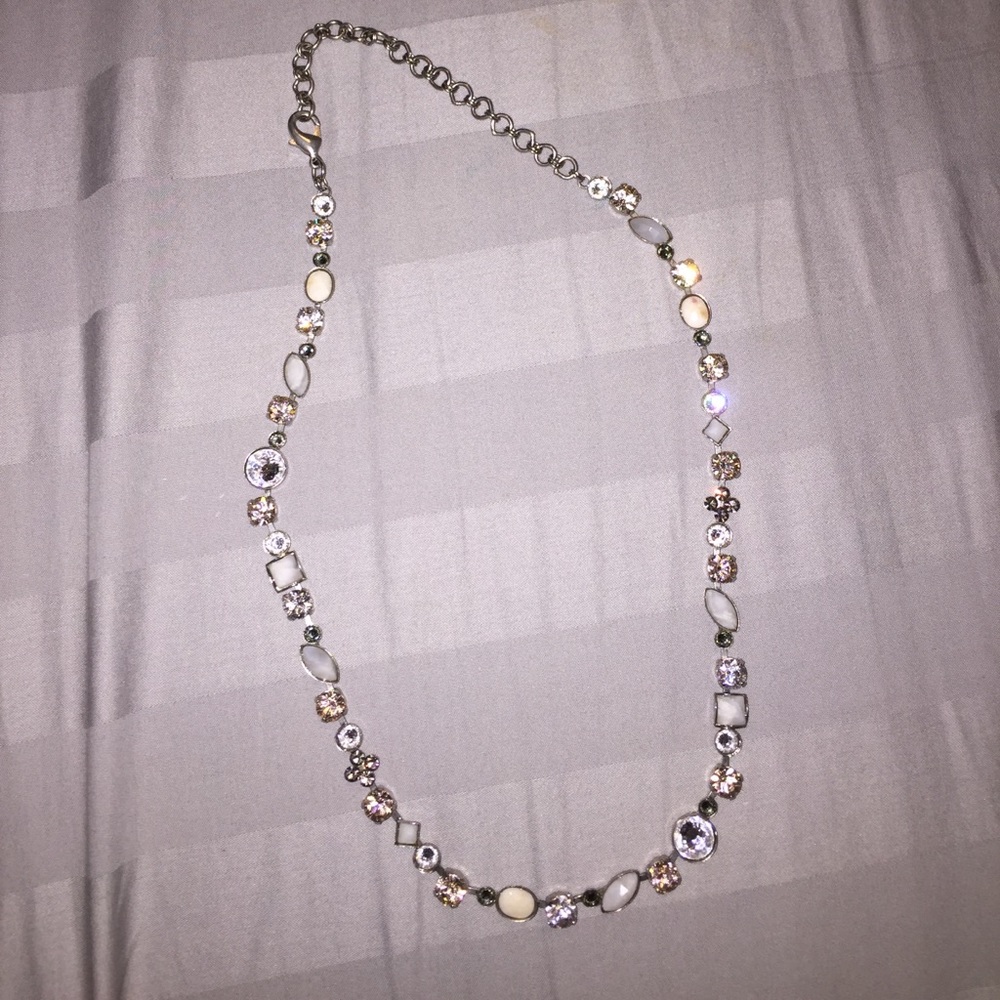 Gorgeous white sorrelli