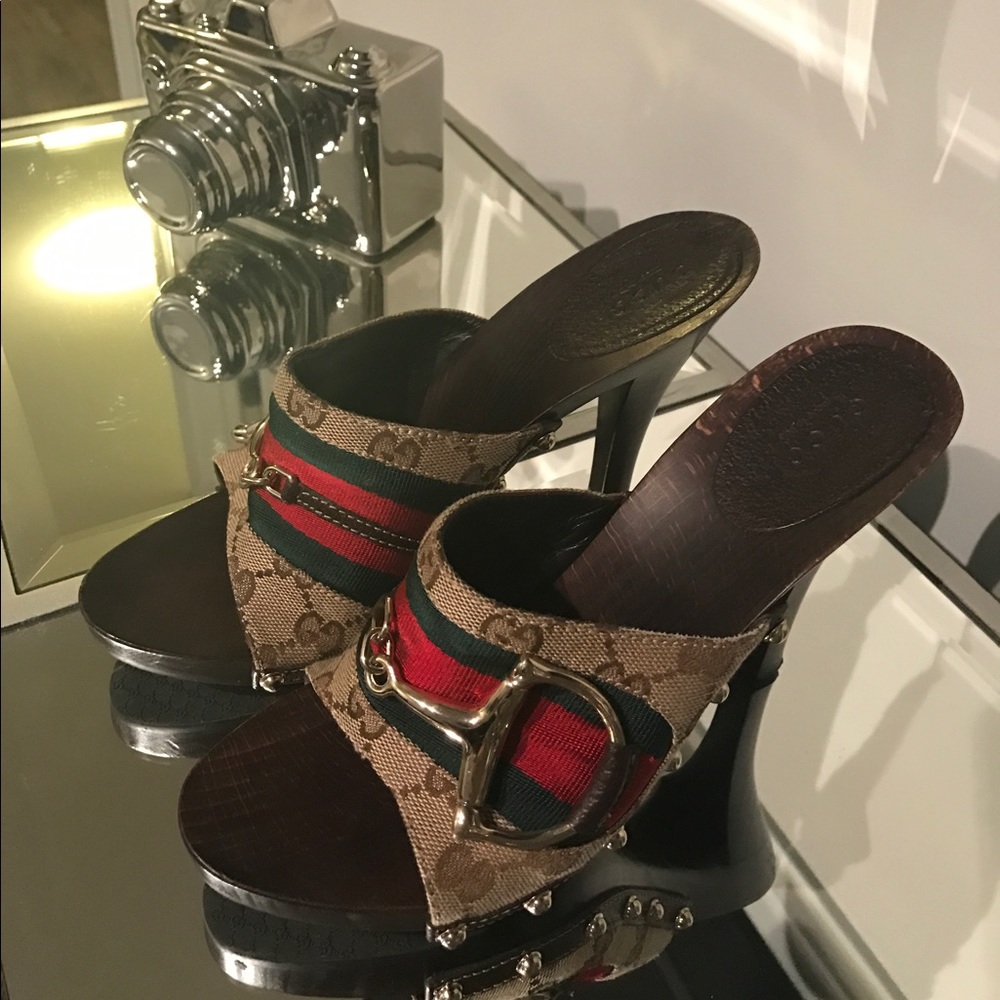 ❤️Gucci Mules❤️ - Picture 2 of 4