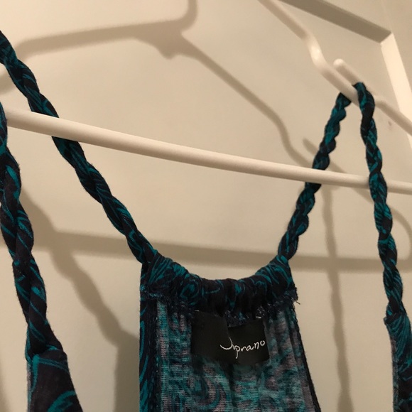 Super cute top from Soprano - Picture 3 of 8