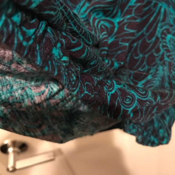 Super cute top from Soprano - Picture 7 of 8