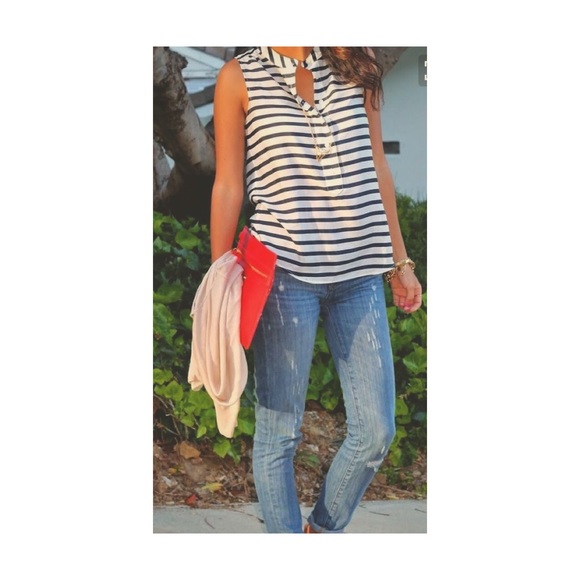 ⚡️Hold⚡️Summer Fashion! Banana Republic Tank - S - Picture 2 of 5