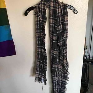 Plaid navy Madewell scarf.
