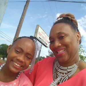 Meet your Posher, Brenda