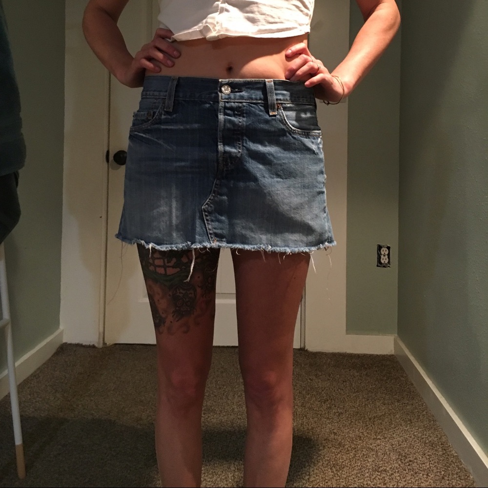 Classic Levi's Jean mini skirt