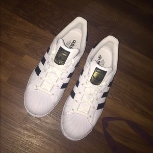 Adidas Superstars NEVER WORN