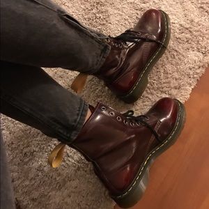 Doc Martens Burgundy Maroon Boots Size 9 Men's