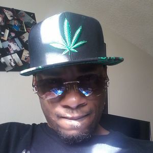 Meet your Posher, Damon