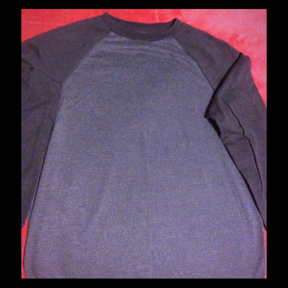 Old Navy medium boys longsleeve shirt