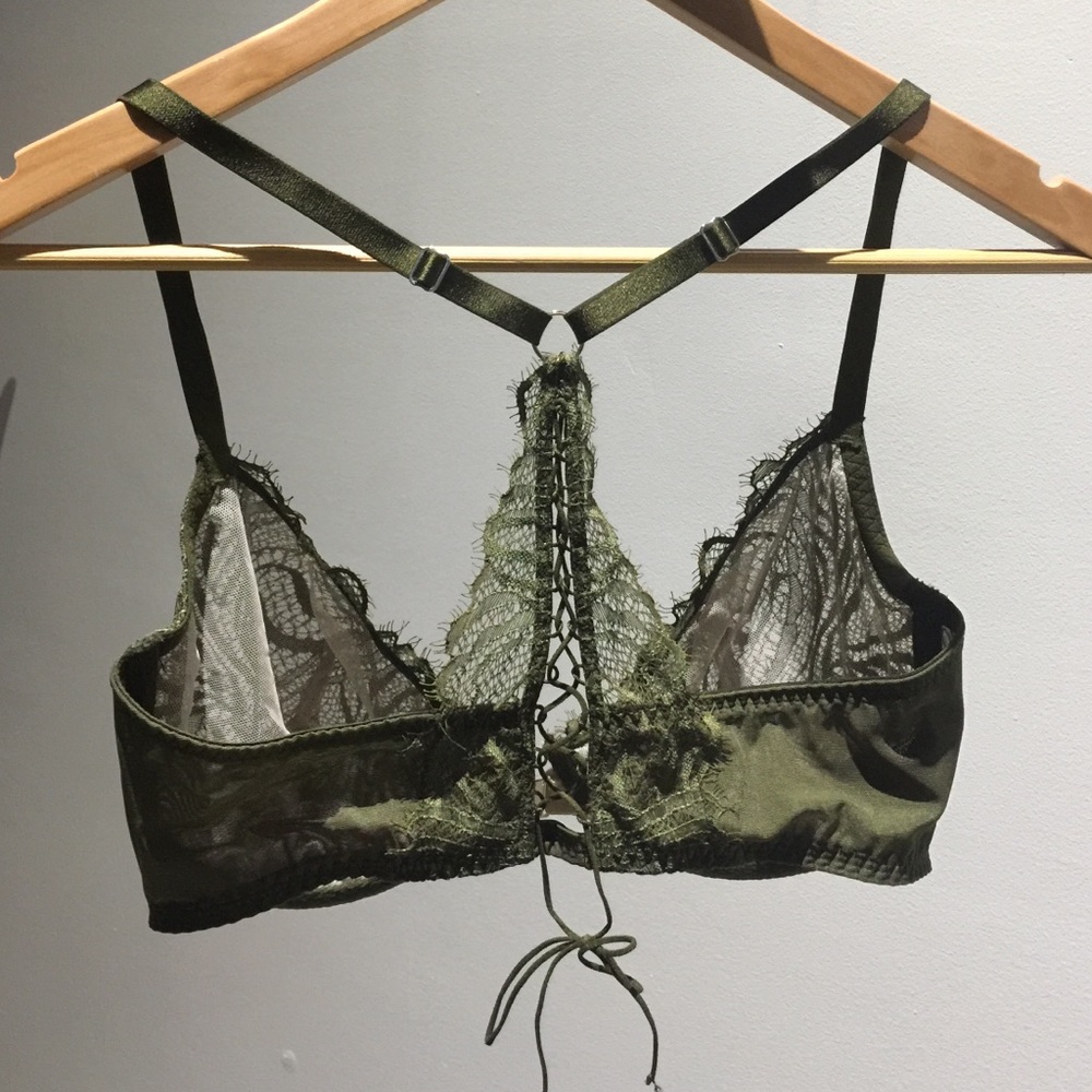 34DD racerback  Victoria's Secret NWOT