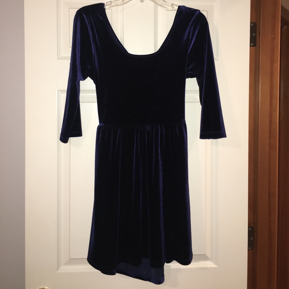 Forever 21 velvet dress