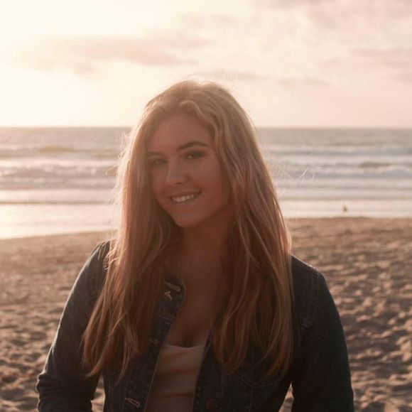 Meet your Posher, Christine - Picture 1 of 1