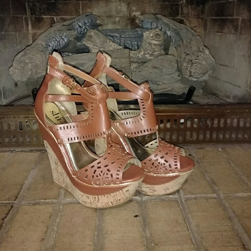 Flash Sale Mountian High Wedges
