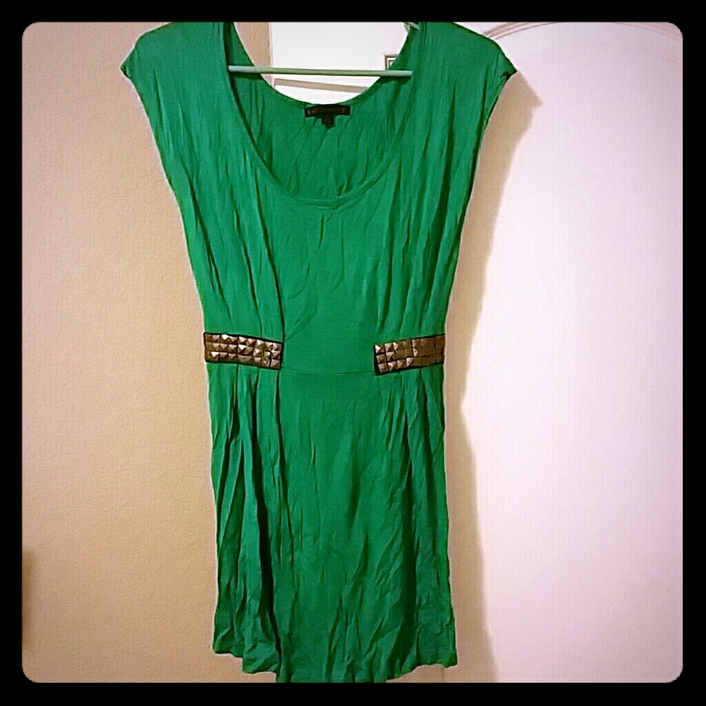Flowy tunic with embellished built-in belt