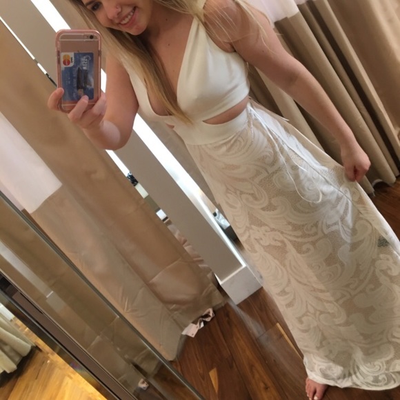 Prom dress! - Picture 2 of 3