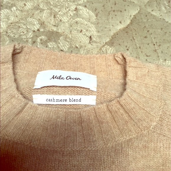 Two Cashmere Blend Sweaters and Scarf - Picture 1 of 6