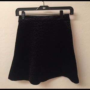 TOPSHOP US size 4 black velvety mini skirt