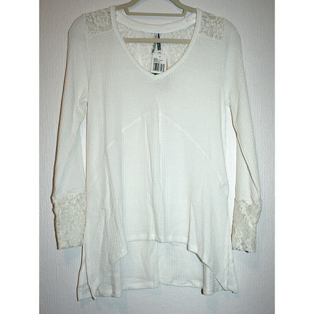 High-Low Thermal w/ Lace Back & Cuffs NWT - Picture 5 of 7