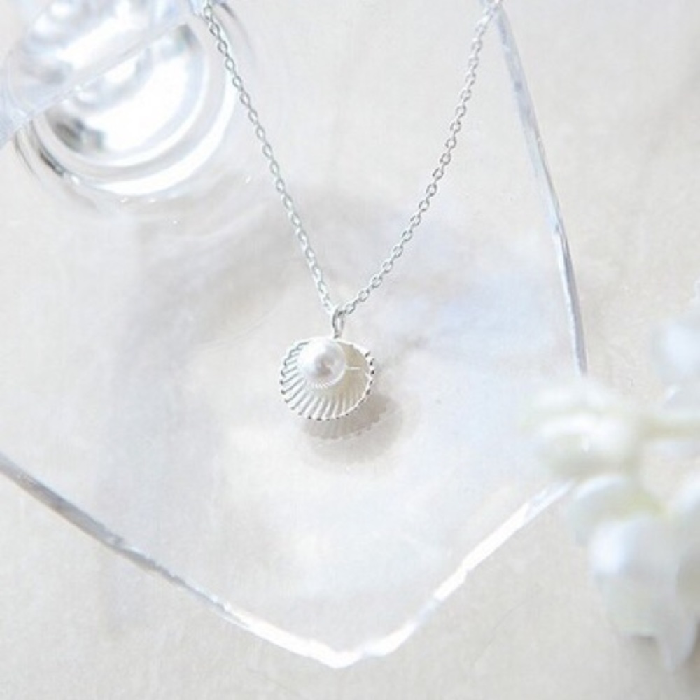 Sea Pearl in Oyster Shell Ocean Coastal Necklace