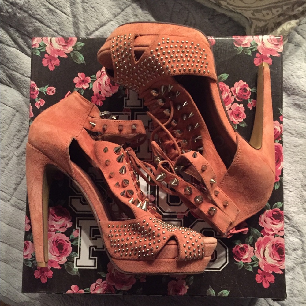 Jeffrey Campbell pumps